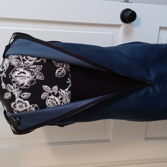 🖤Greylin (Anthropologie)🖤 - Navy/Multicolor Chevron Shift Dress - Picture 7 of 15